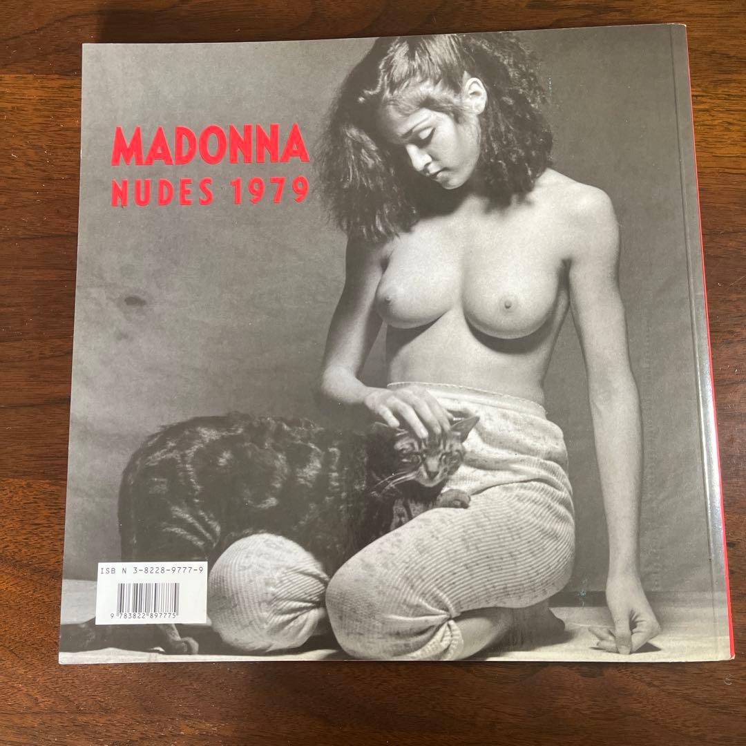マドンナ写真集　NUDES 1979