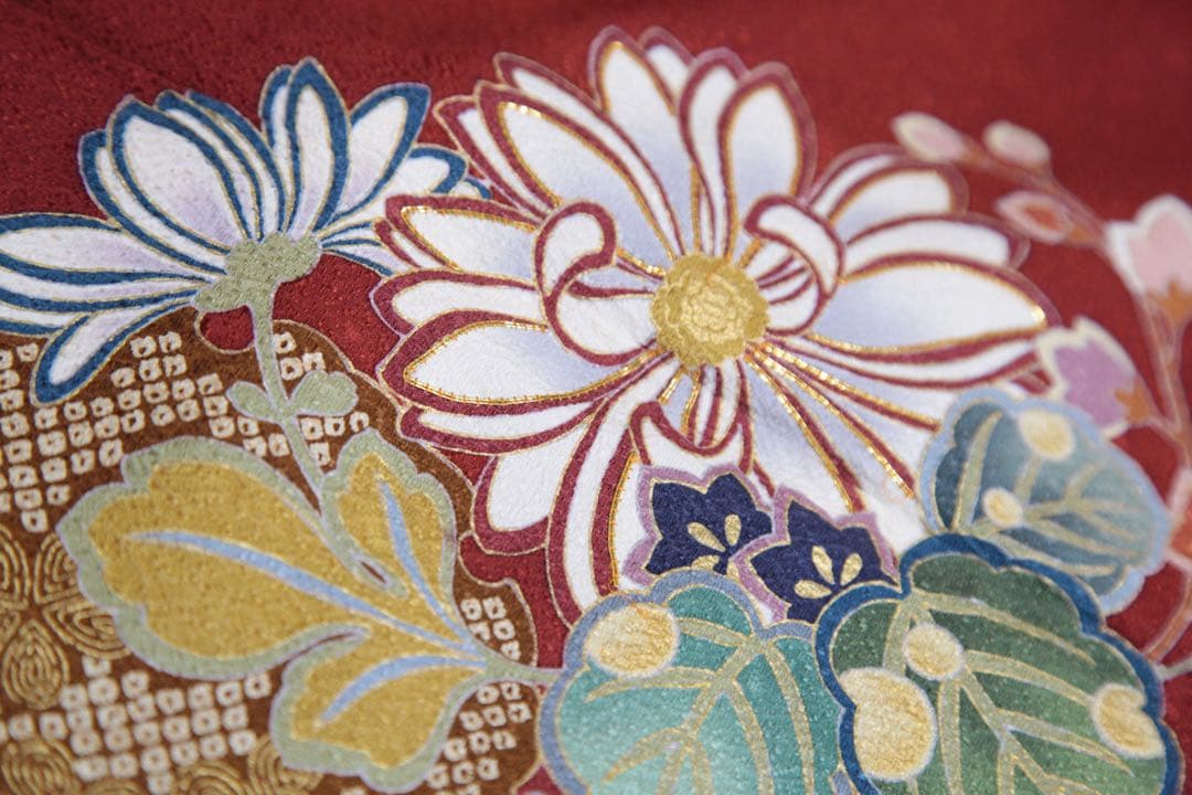 振袖フルセット 赤 黒 クール 駒刺繍 金彩 正絹 成人式 前撮り