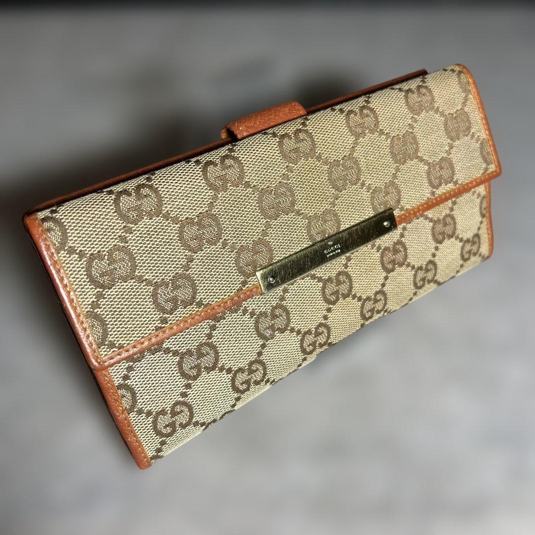 GUCCIグッチ 長財布 キャンバス フラップ プレート 二つ折り GG柄