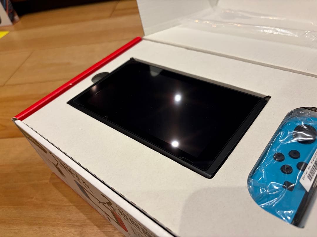 【早い者勝ち】Nintendo Switch 本体