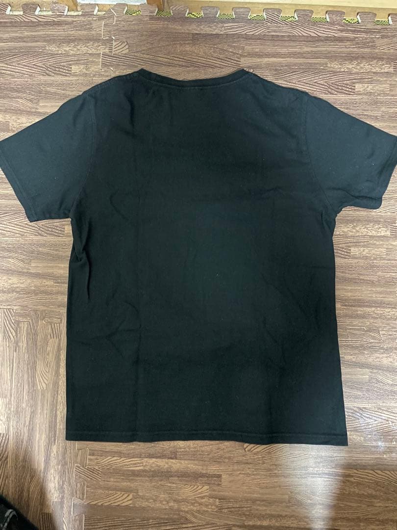 シュプリームロゴTシャツ