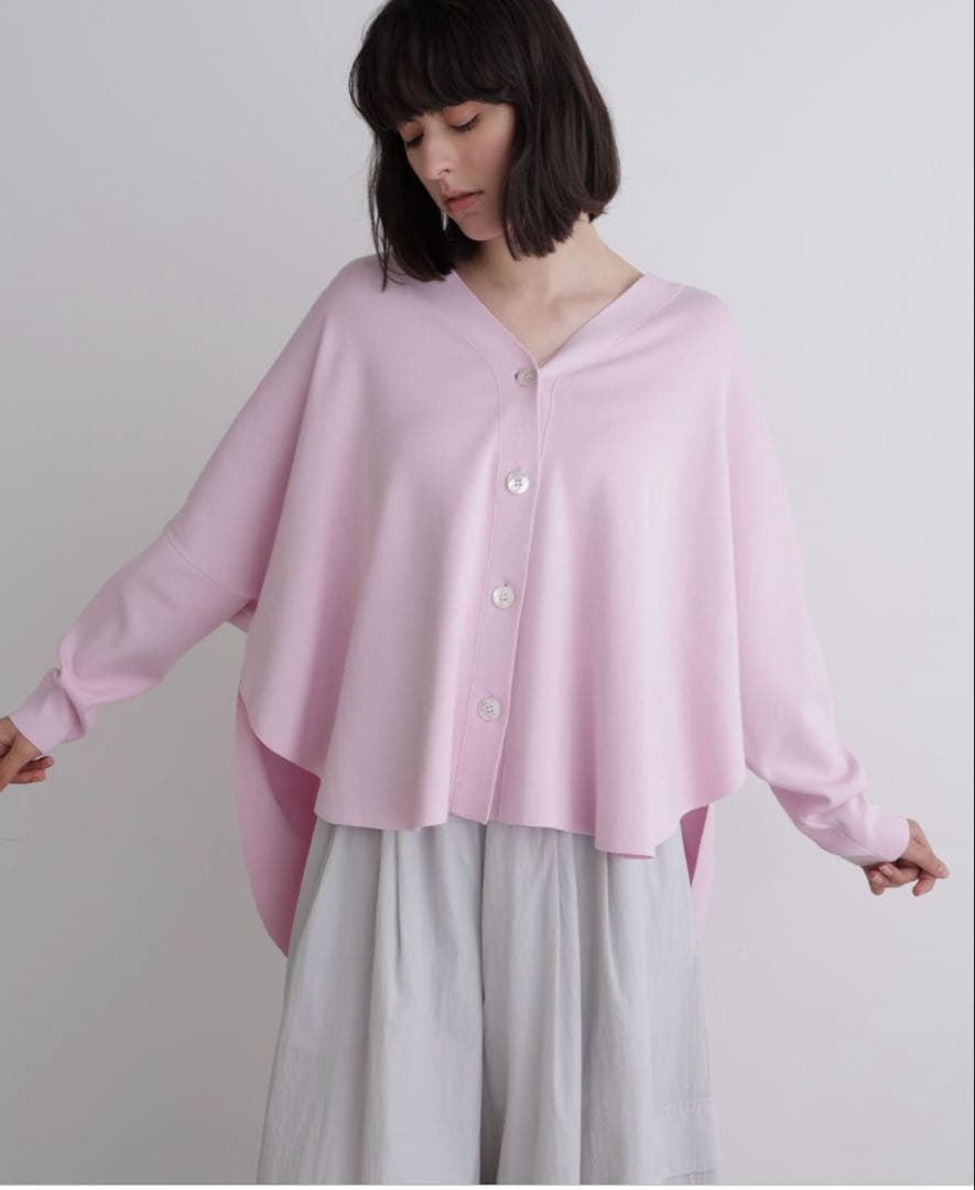 新品 タグ付き LE PHIL オーバーサイズラウンドヘムカーデ