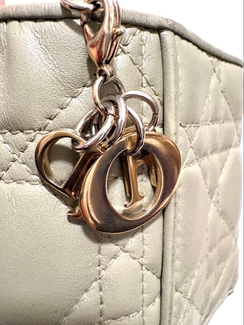 lady Dior 三つ折り財布