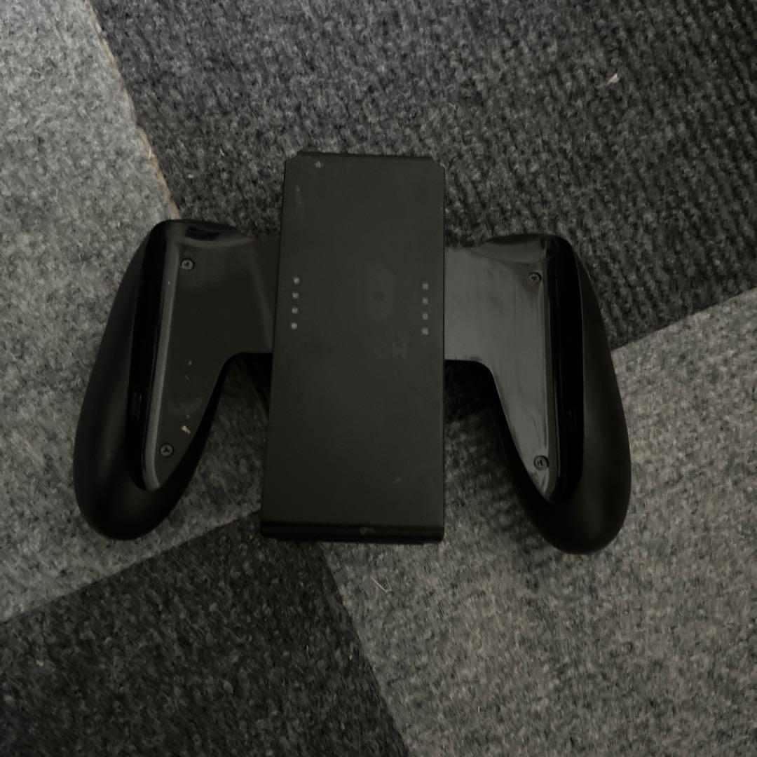 h*u様 Nintendo Switch 青/赤 本体 充電器付き