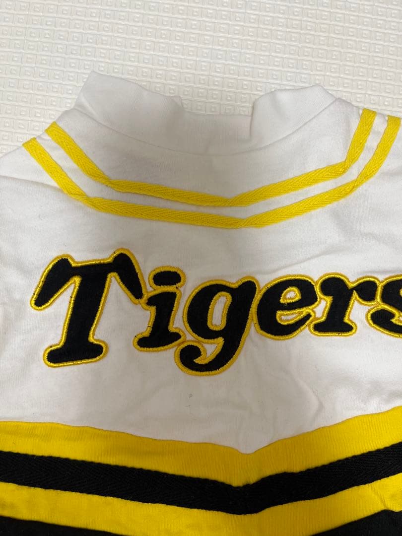 タイガース　チアガール　サイズ90