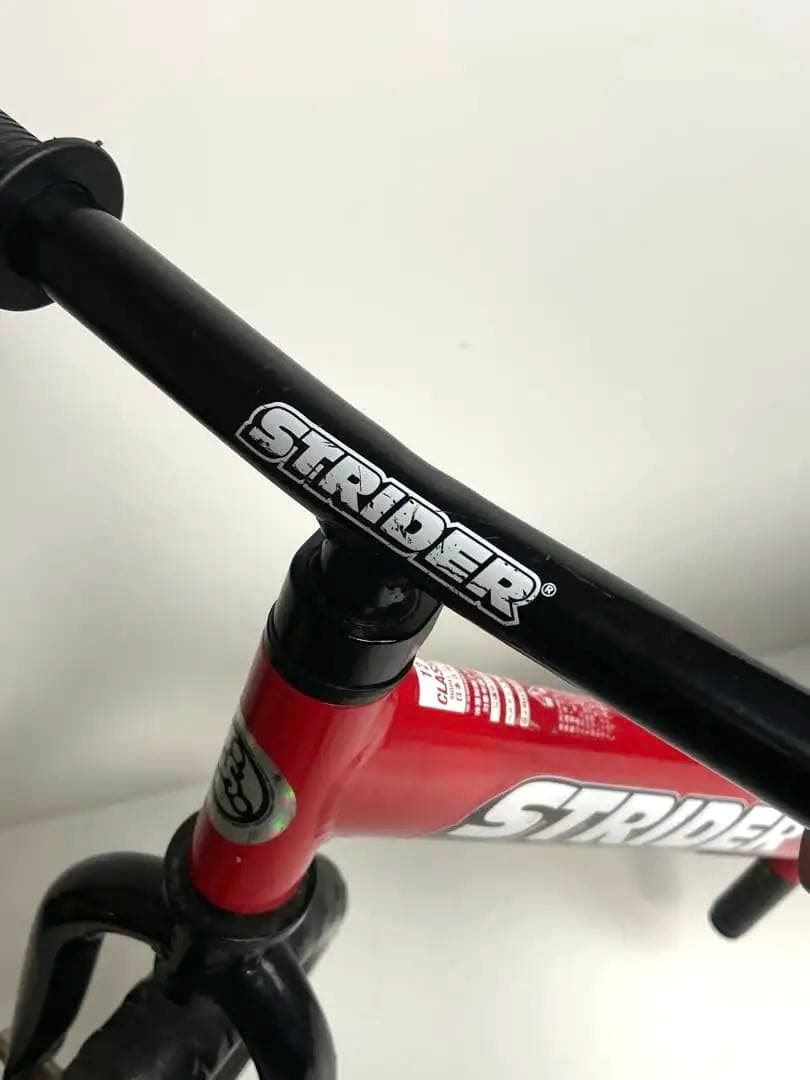 曇*り様 ストライダー クラシック 12インチ 日本正規品 レッド　赤シンプル