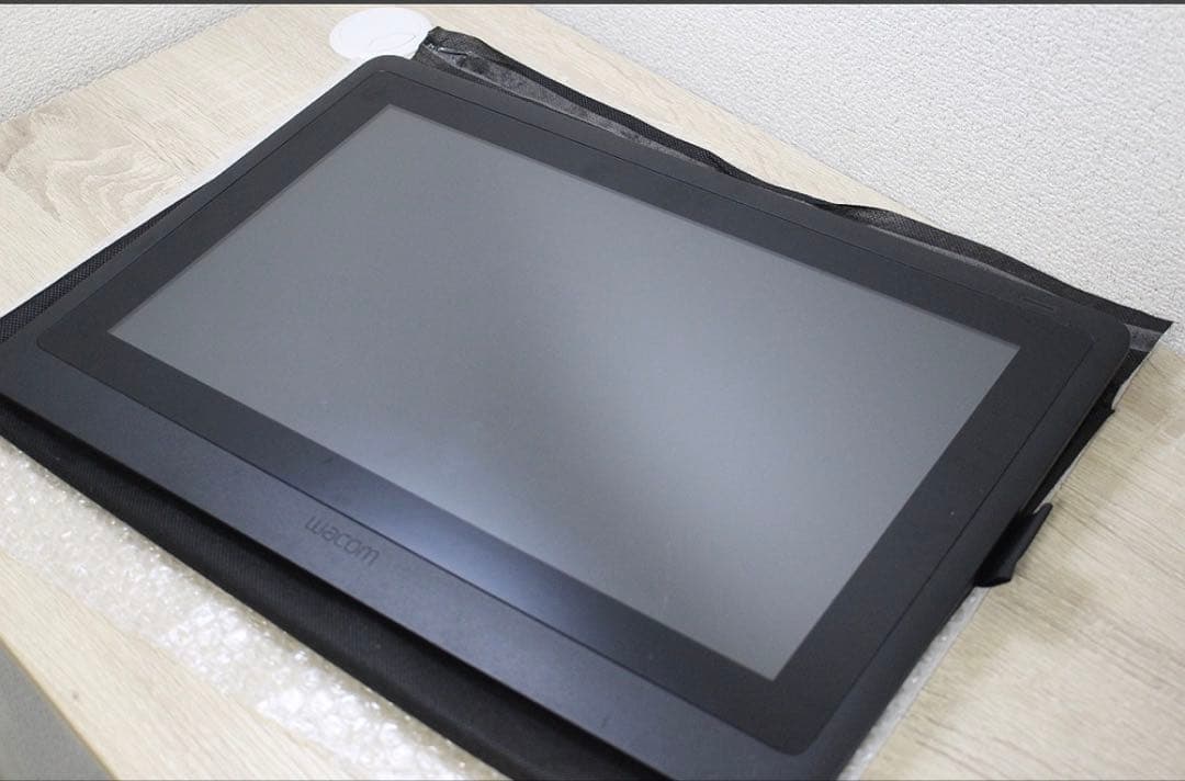 ミ*ナ様 Wacom Cintiq 16 DTK1660K0D 液晶ペンタブレッ