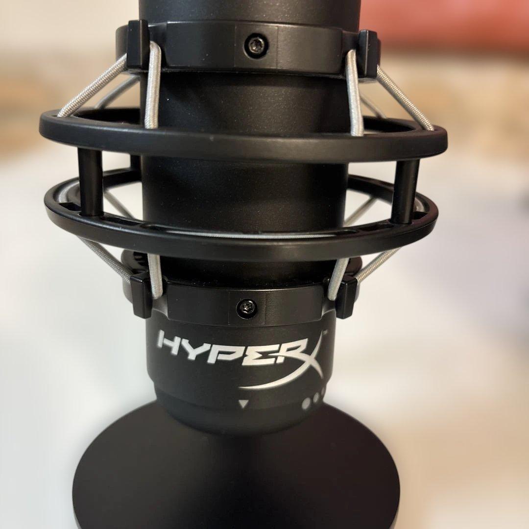HyperX QUADCAST S マイク