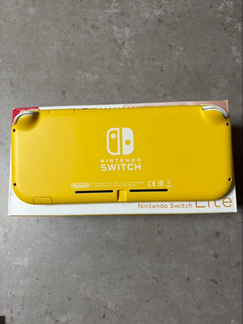 Nintendo Switch Lite イエロー 元箱付き