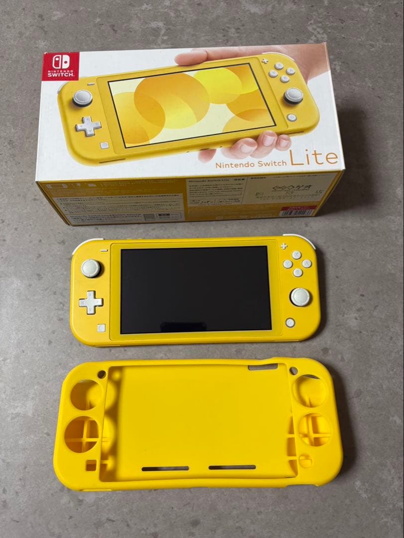Nintendo Switch Lite イエロー 元箱付き