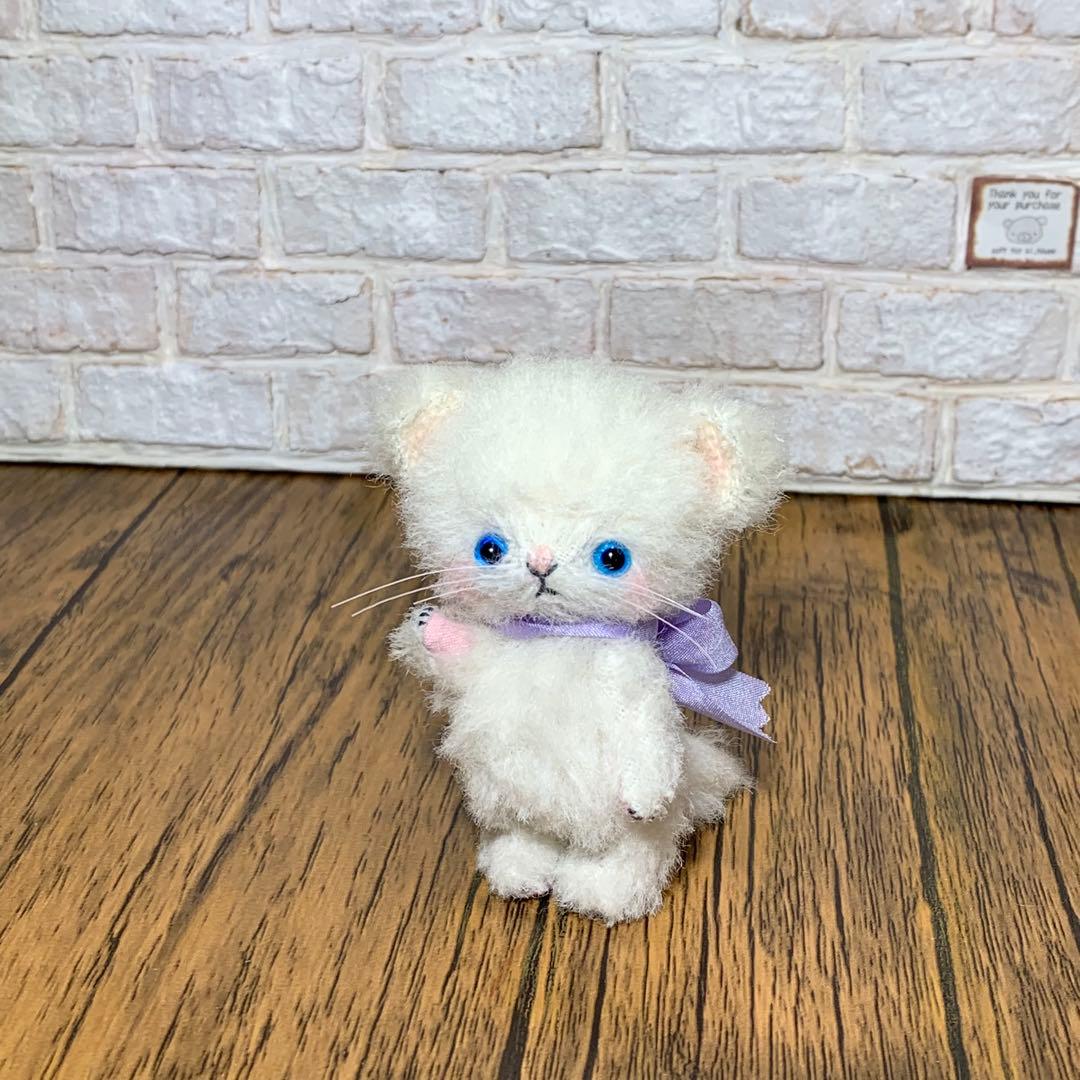 白猫ちゃん テディネコ ハンドメイドぬいぐるみ 小さいドール