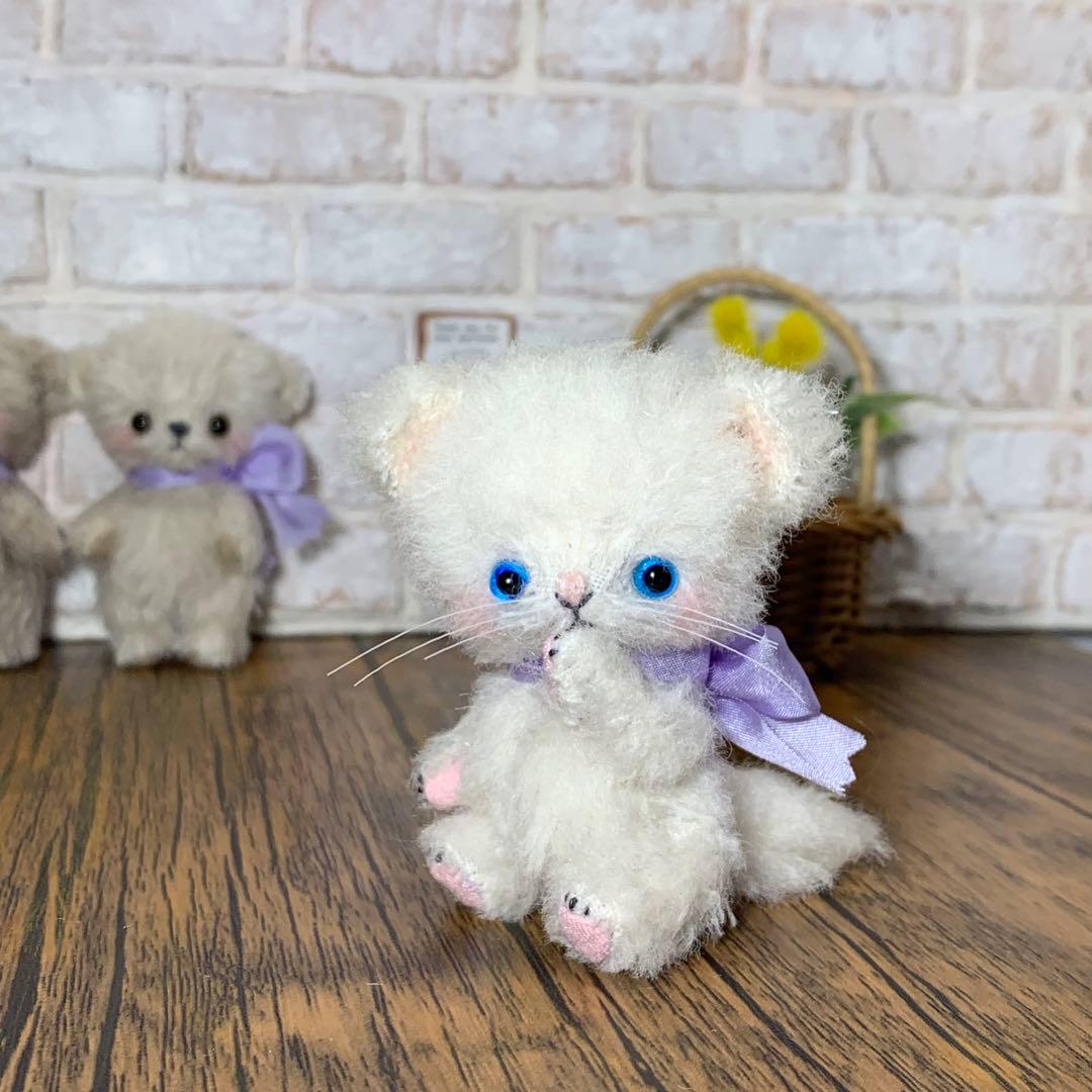 白猫ちゃん テディネコ ハンドメイドぬいぐるみ 小さいドール
