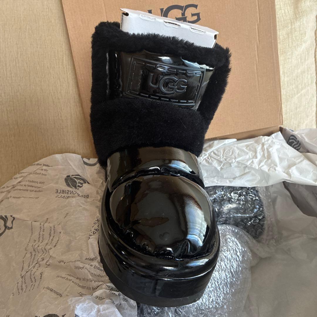 エ*ミ様 UGG ブラック ムートンブーツ