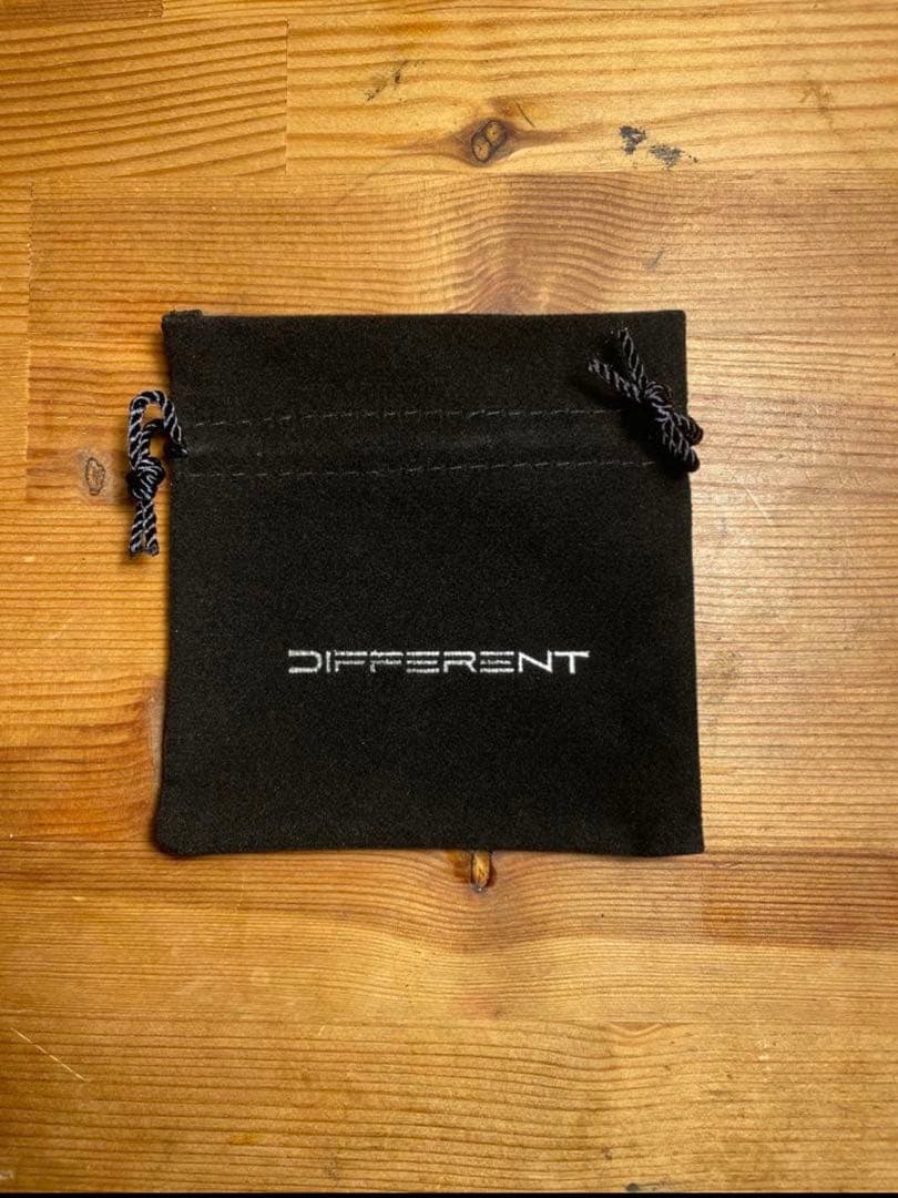 DIFFERENT NECKLACE PREMIUM ジョージ