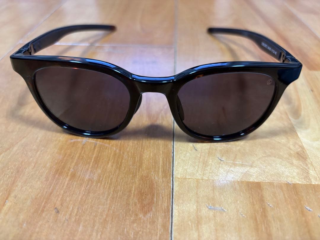 Eyevol ラウンド型 サングラス ブラック