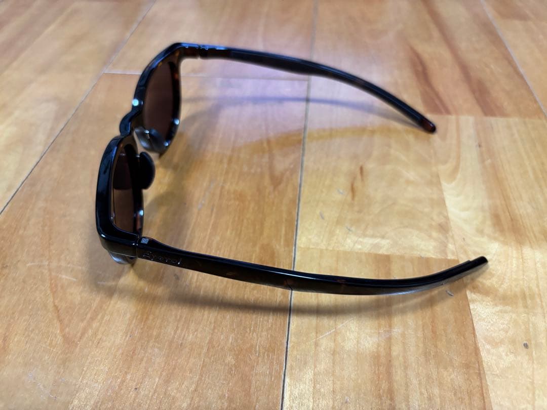 Eyevol ラウンド型 サングラス ブラック