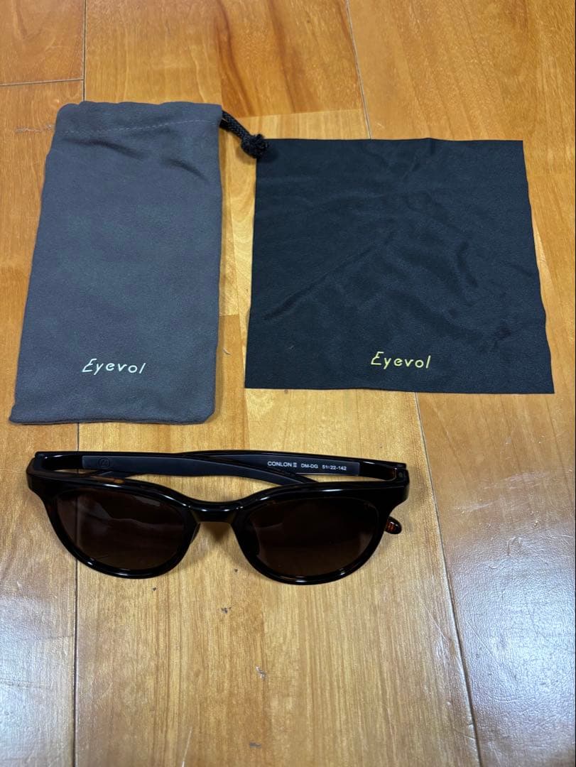 Eyevol ラウンド型 サングラス ブラック