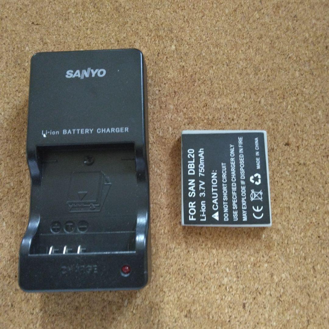 【美品】サンヨー ザクティ ビデオカメラ Xacti DMX-CG65