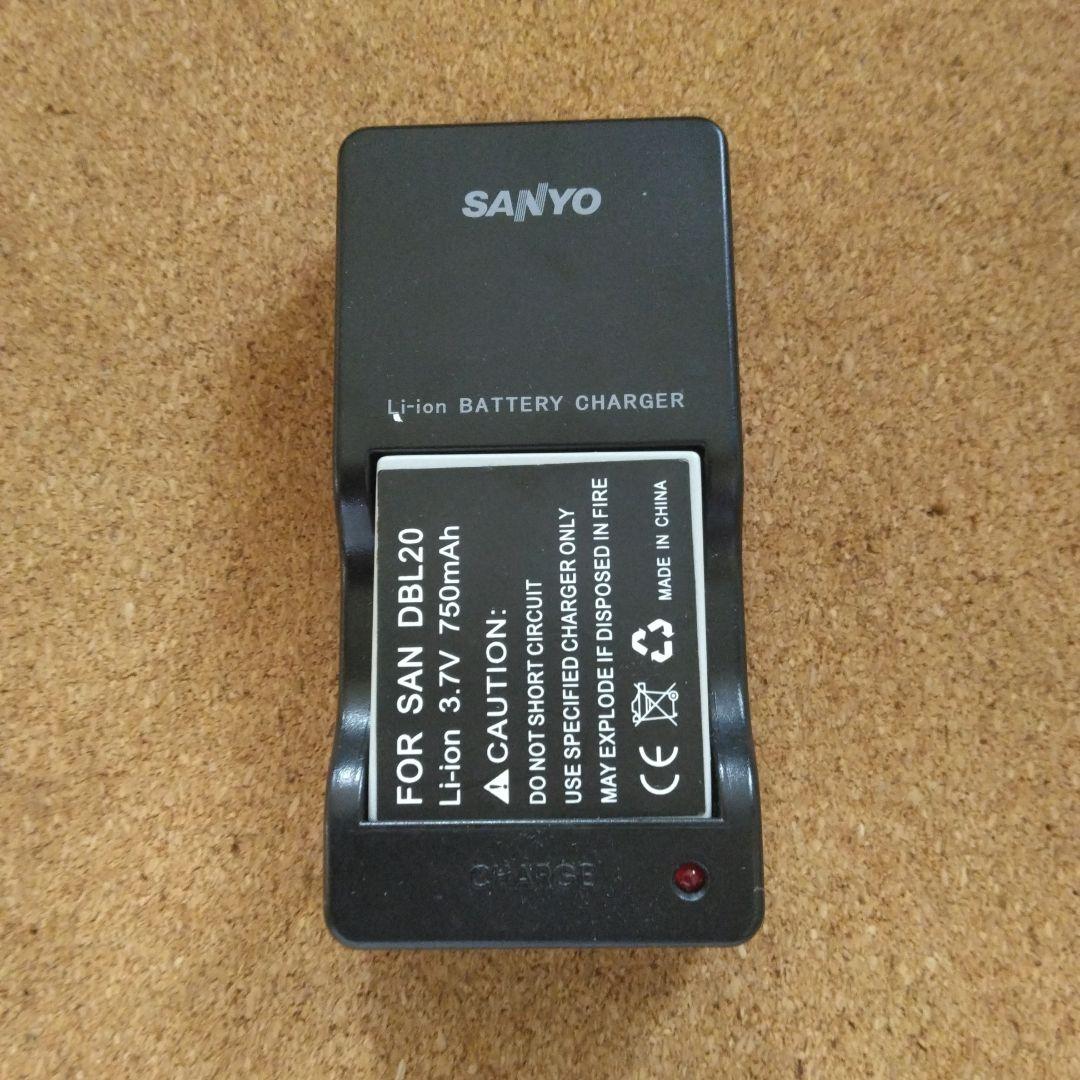【美品】サンヨー ザクティ ビデオカメラ Xacti DMX-CG65