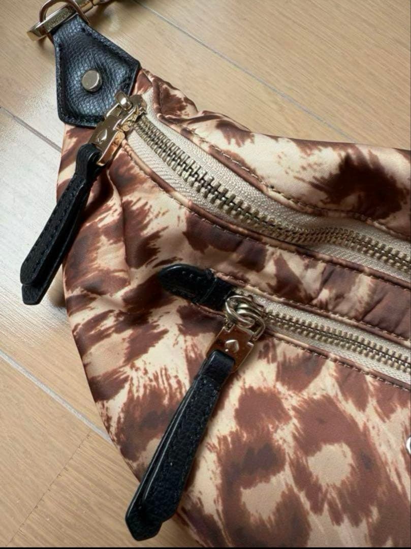 【美品】Kate Spade テイラー レオパード ボディバッグ