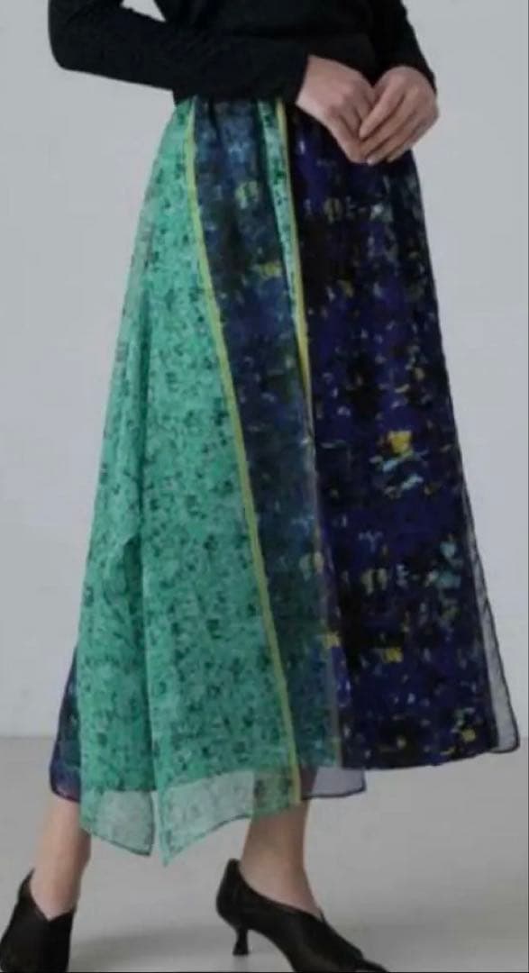 今季美品●アドーアADORE●スキージーアートプリントスカート¥68200