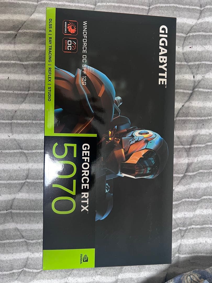 グラフィックボード・グラボ・ビデオカード GIGABYTE GeForce RTX 5070 SFF