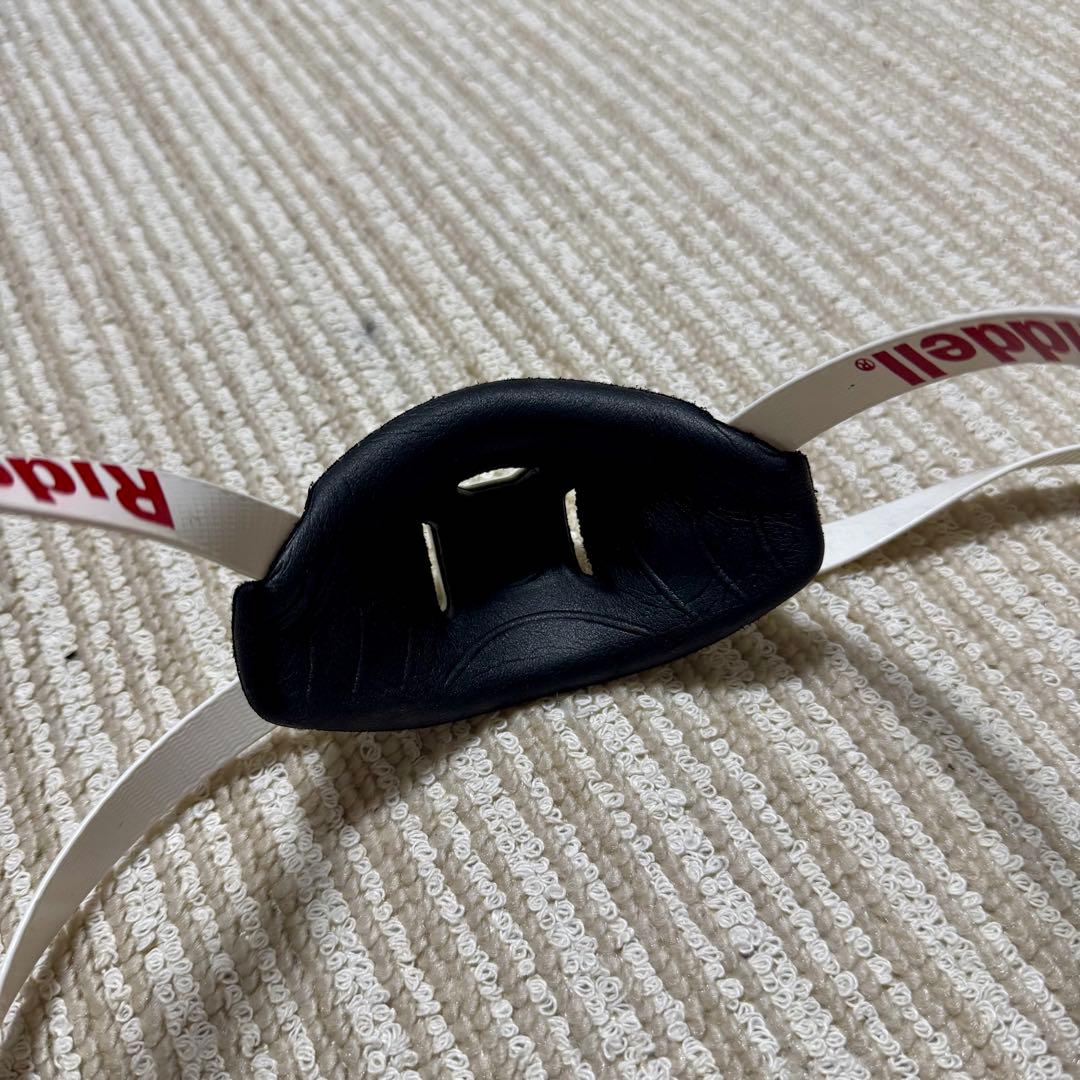 [最終価格] 新品 Riddell Mサイズ チンストラップ フレックス