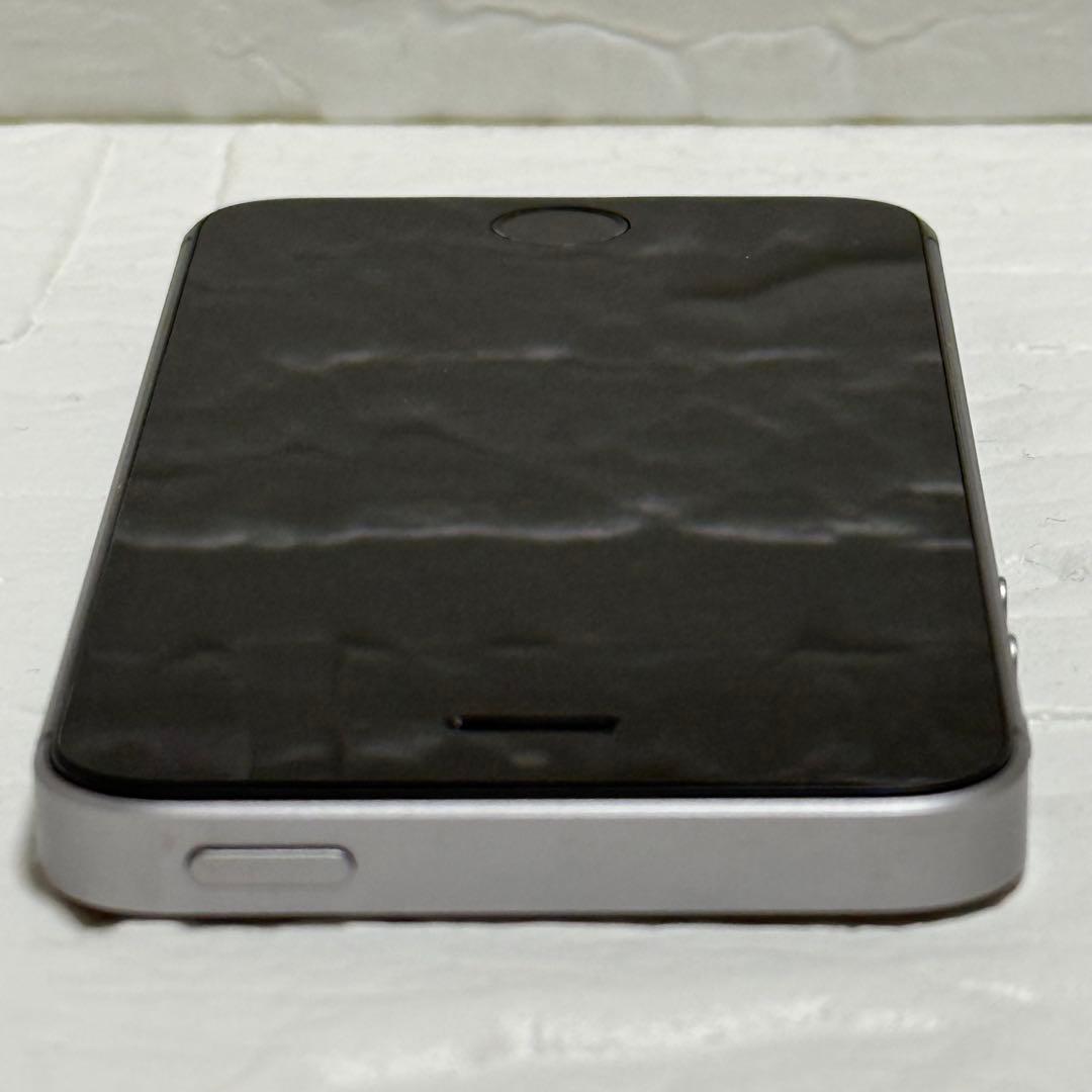 iPhone SE 第1世代 32GB SIMフリー 美品