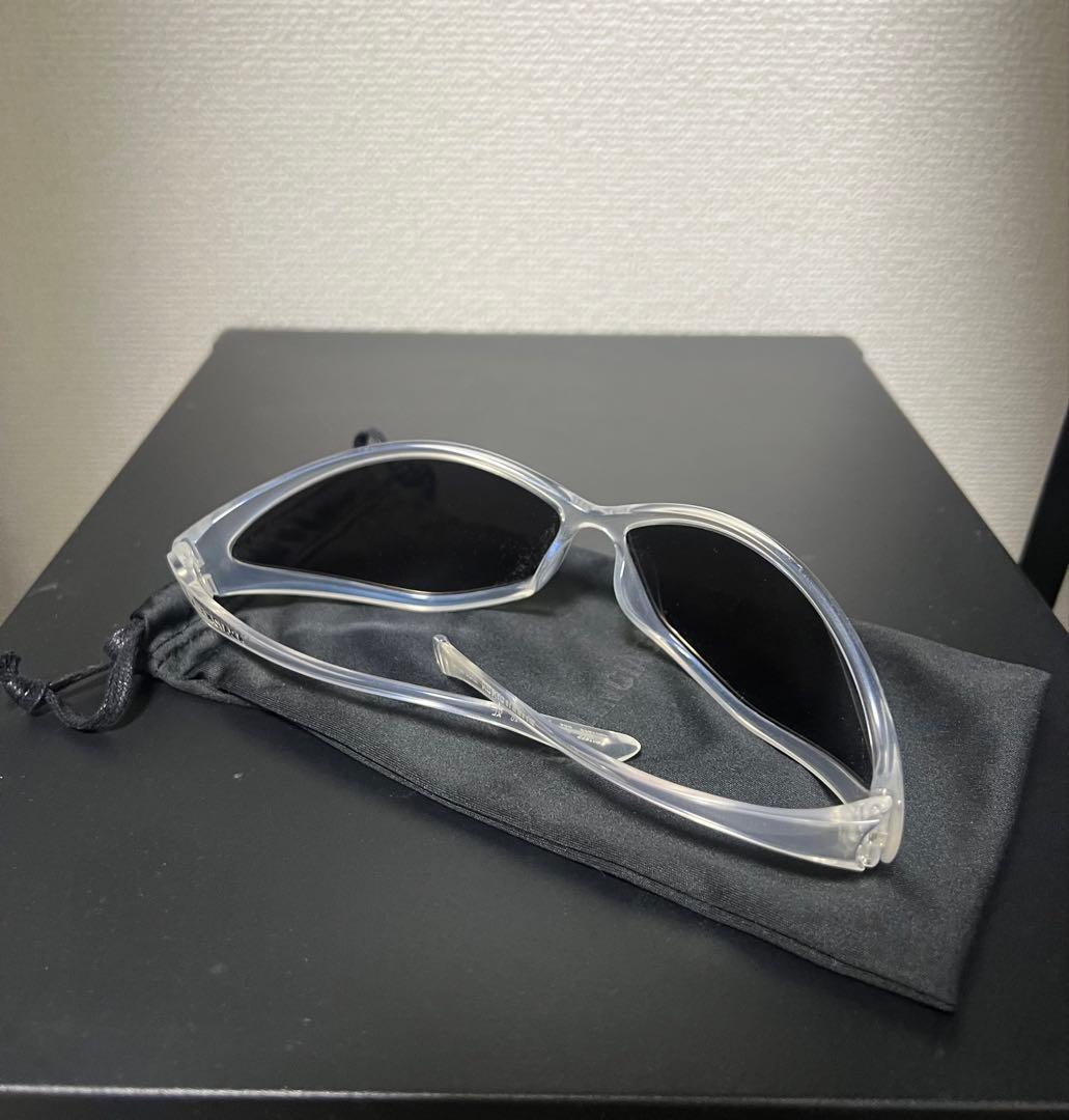 BALENCIAGA 90s Oval クリアキャットアイサングラス