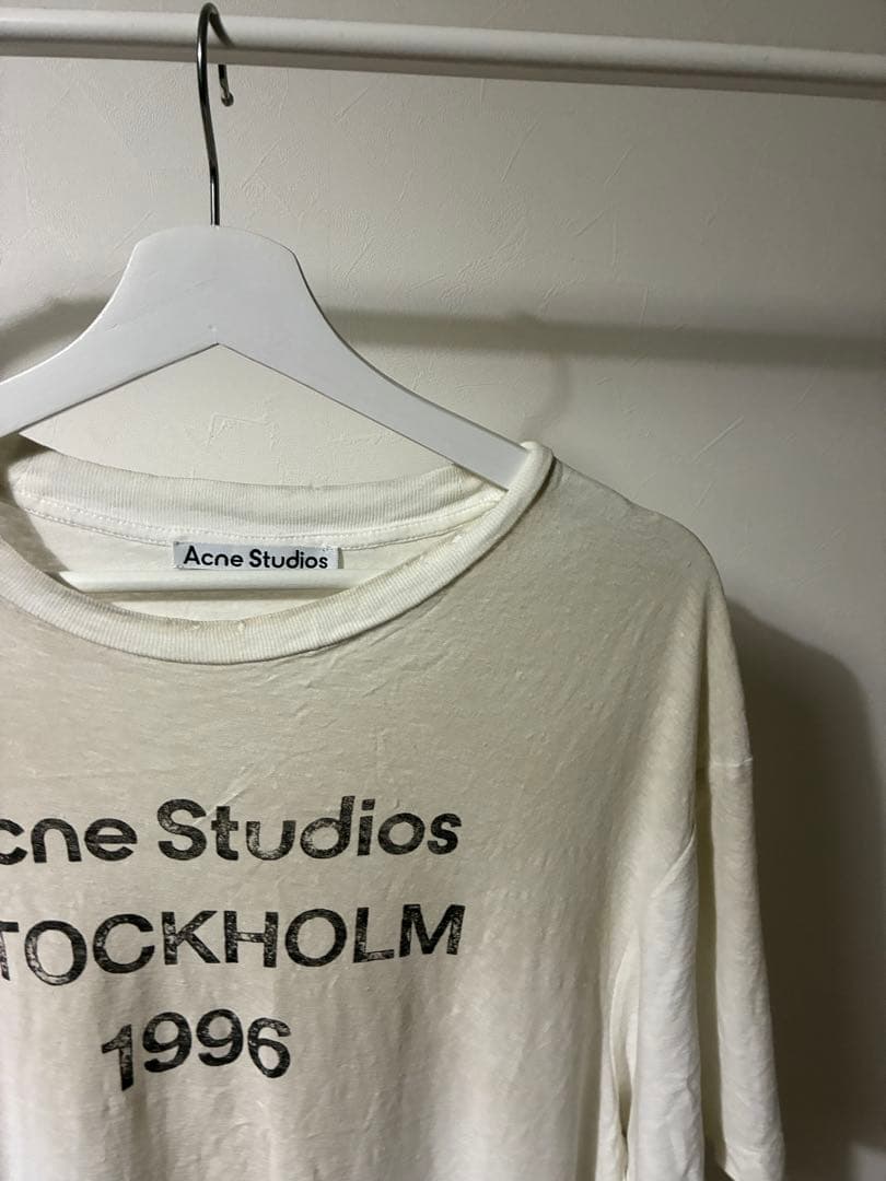 Acne Studios ダスティーホワイト Logo S/S Tee