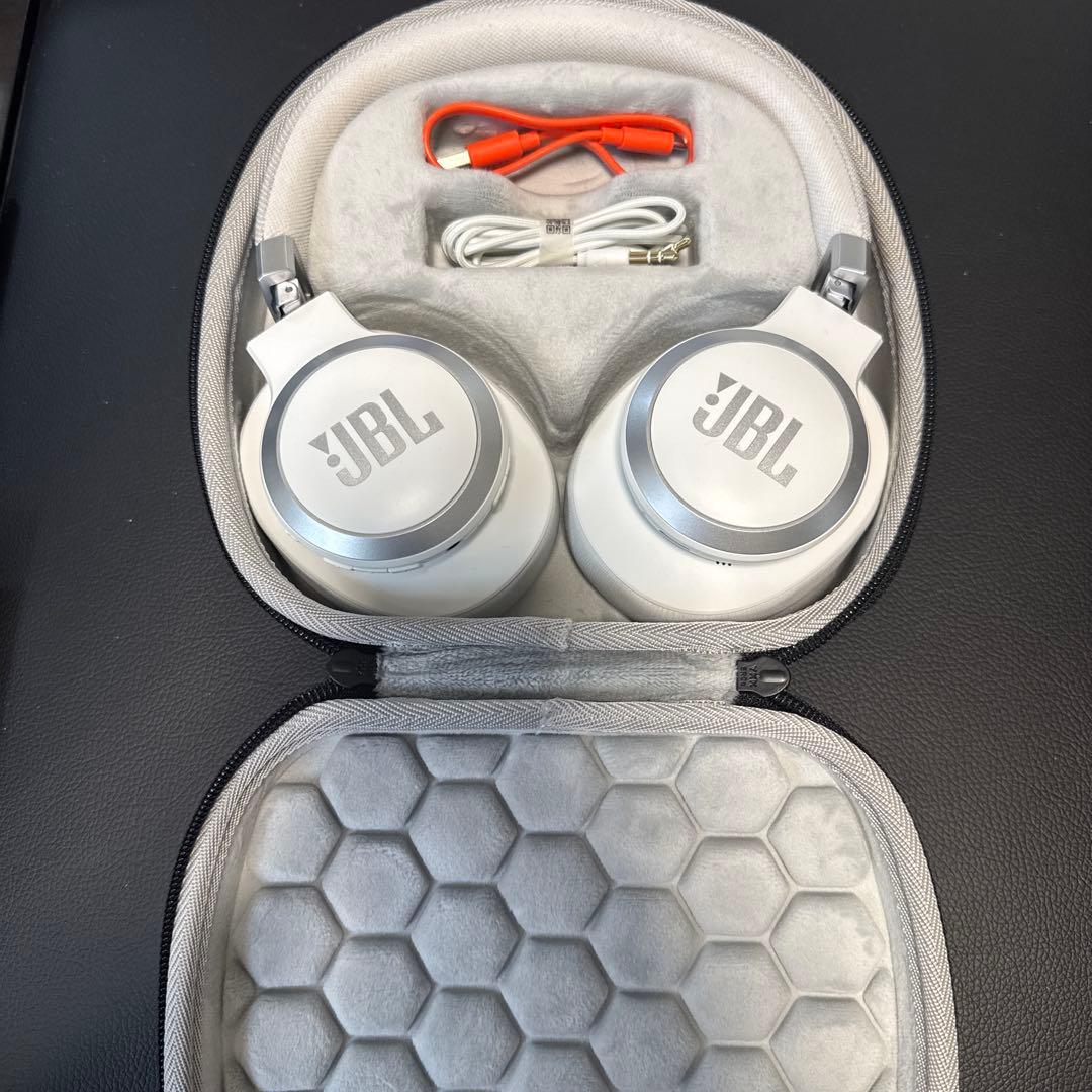 ヘッドホン JBL LIVE 770 NC