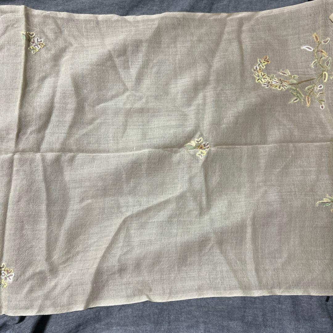 新品・未使用　ターラブランカ　刺繍　ストール　マフラー　ストール　袋付き