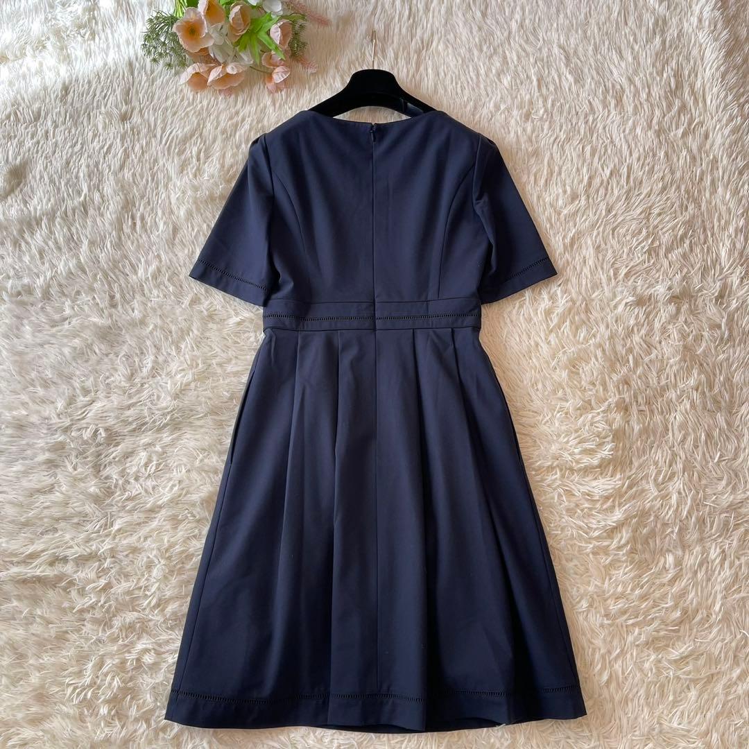 極美品 TOCCA 透かし刺繍 ロゴプレート ワンピース ネイビー サイズ0