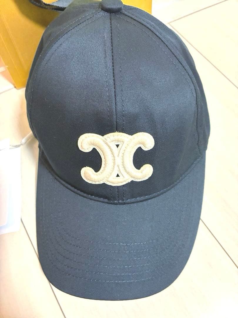 ✴︎新品未使用✴︎CELINE ブラック ベースボールキャップ、M、メンズ