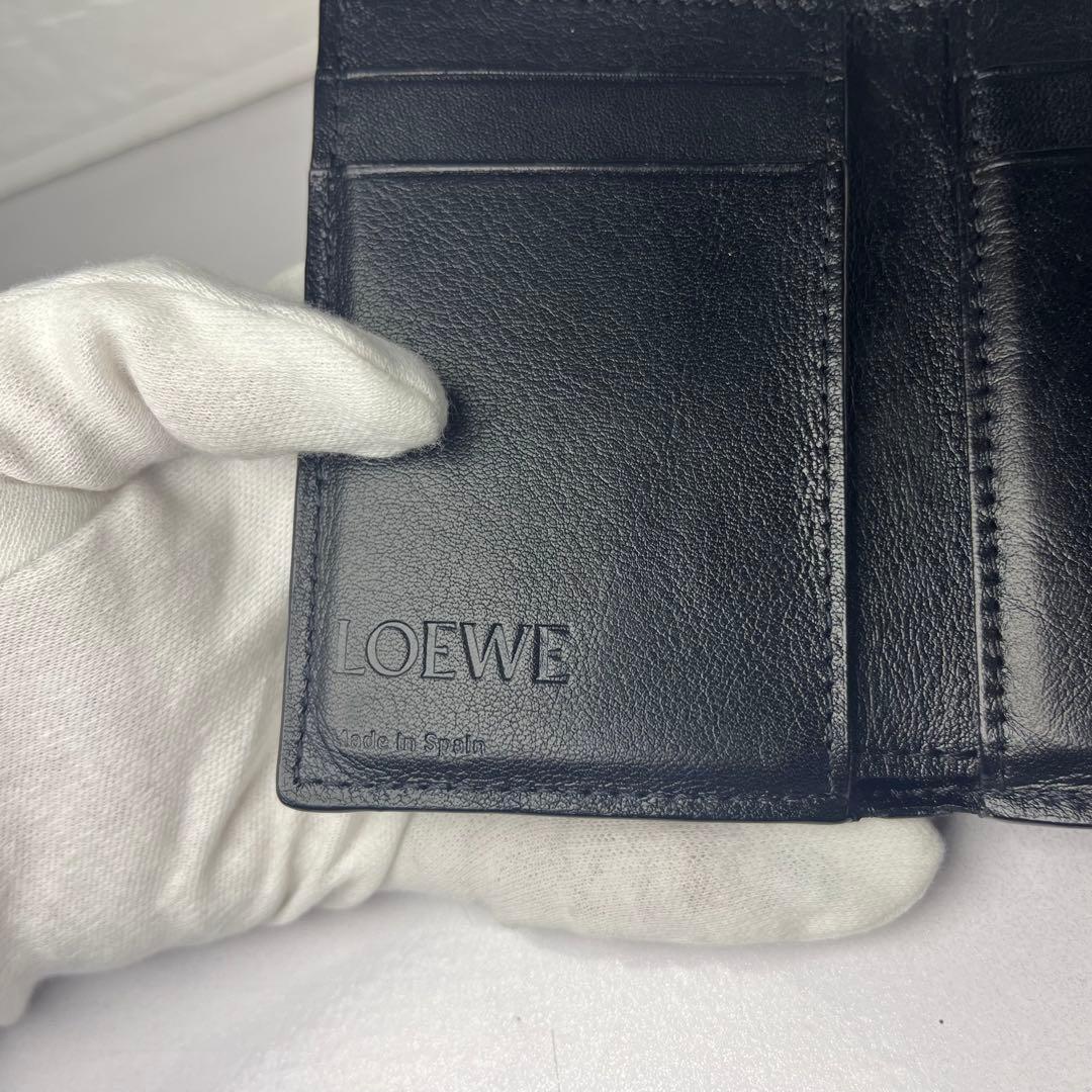 LOEWE ロエベ　アナグラム　トライフォールドウォレット　Ｗホック　三つ折り