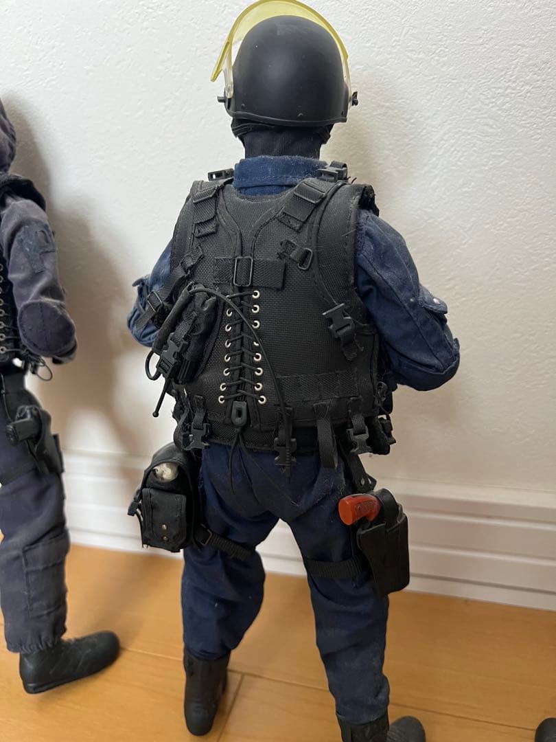 ミリタリーフィギュア3体　SAS GIGN SAT