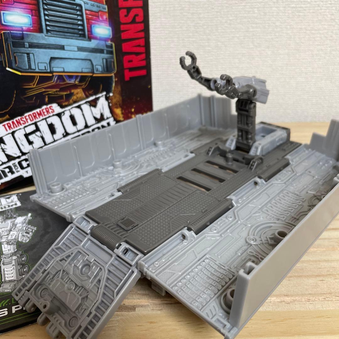 KD-19 オプティマスプライム with トレーラー　トランスフォーマー