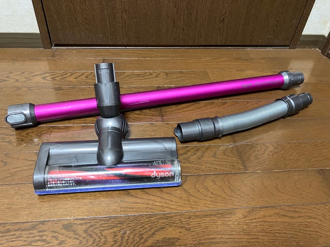 dyson コードレスクリーナー sv07 掃除機