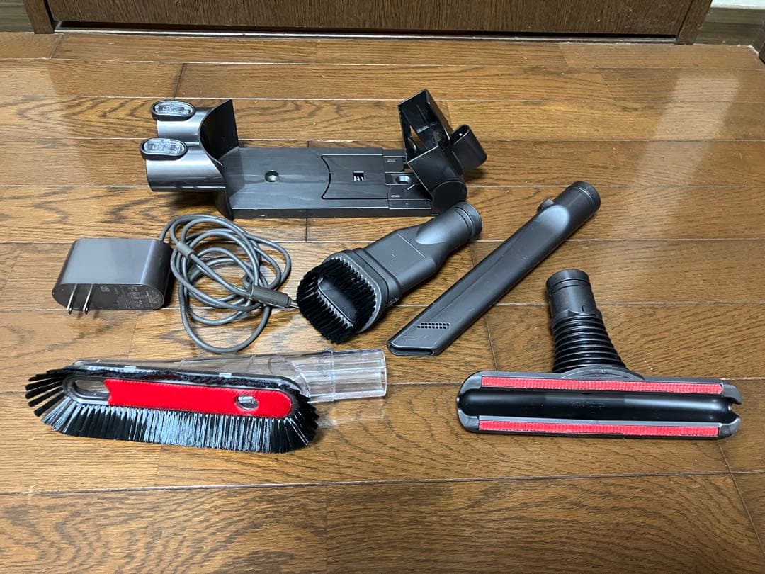 dyson コードレスクリーナー sv07 掃除機
