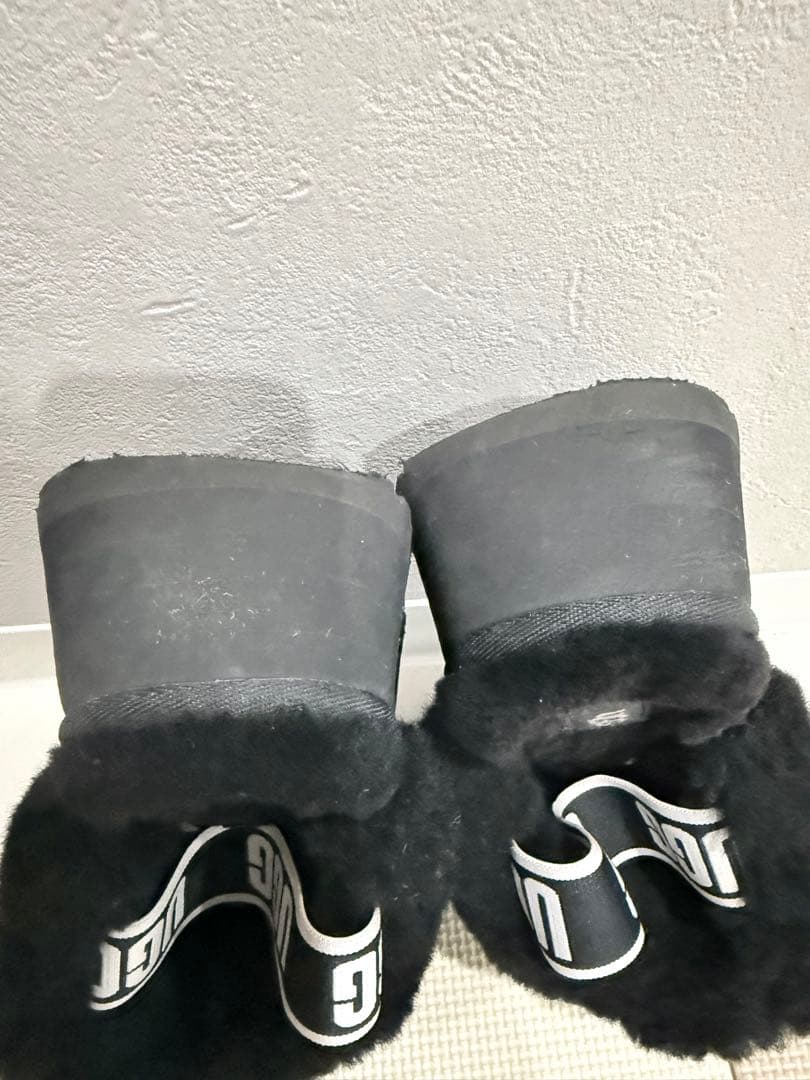 UGG ブラック ムートンブーツ　厚底
