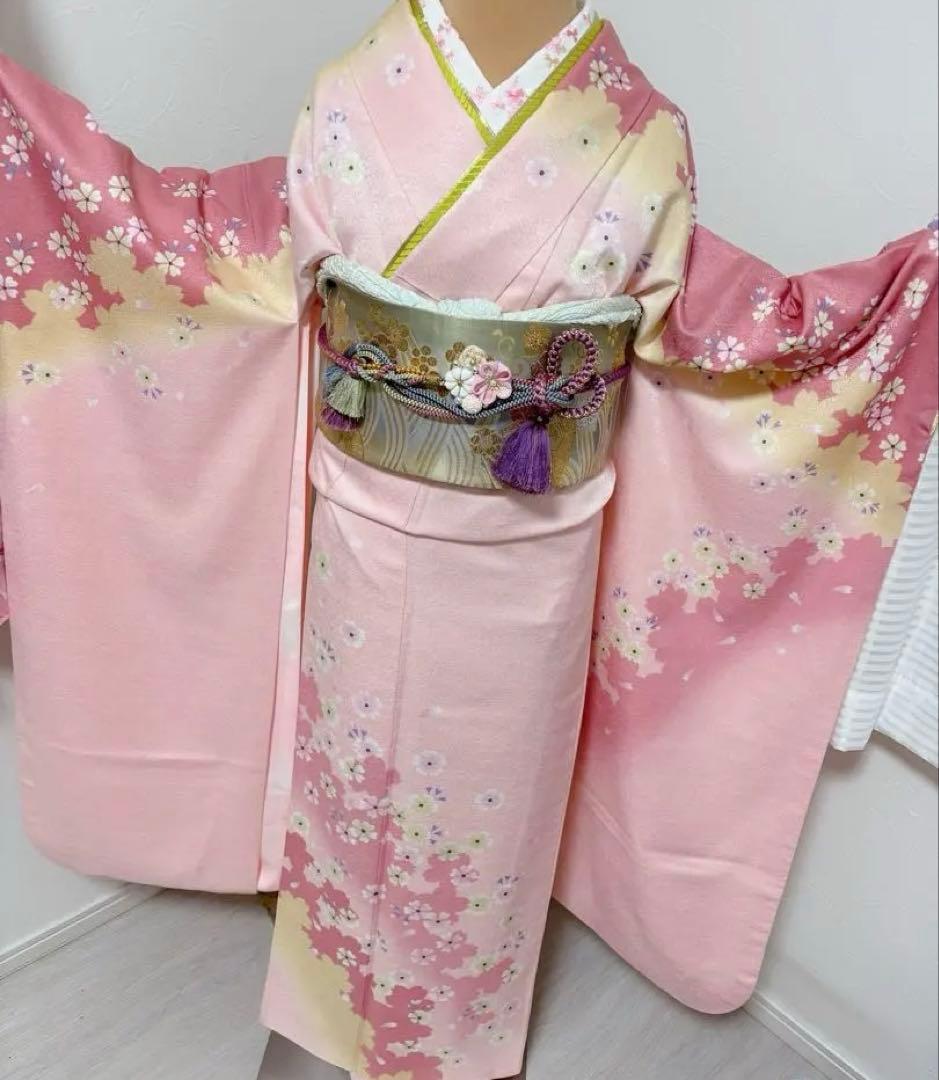 豪華振袖フルセット　長襦袢付き　桜　花柄　 ピンク　成人式に