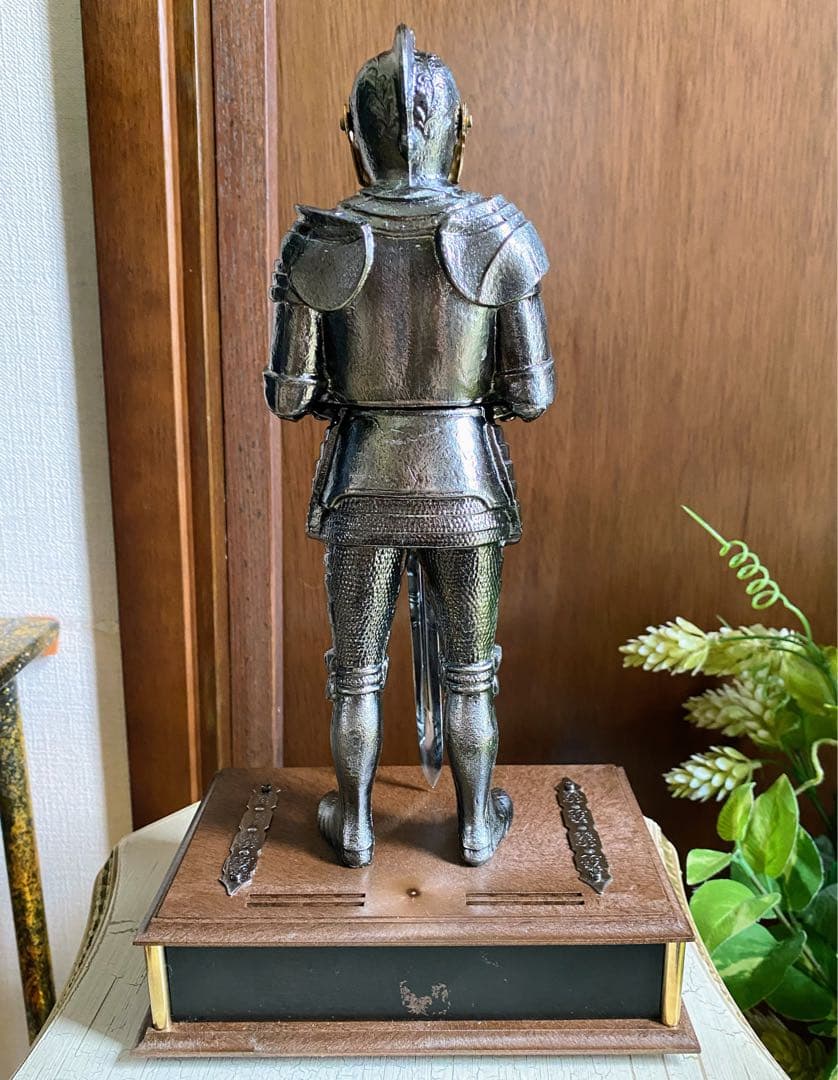 非売品　ヴィンテージ　スーパーニッカ 騎士ナイト型オブジェ 西洋甲冑 金属置物