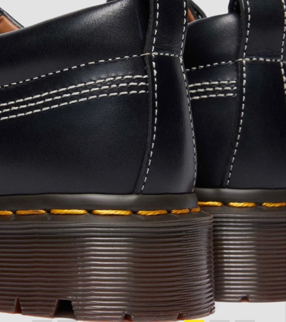 Dr.Martens LOWELL ブラック 4ホール