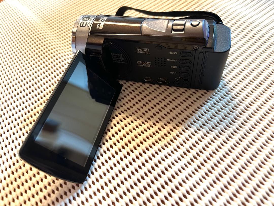 g*y様 【動作確認済み】JVC FULL HD ビデオカメラ GZ-E345-