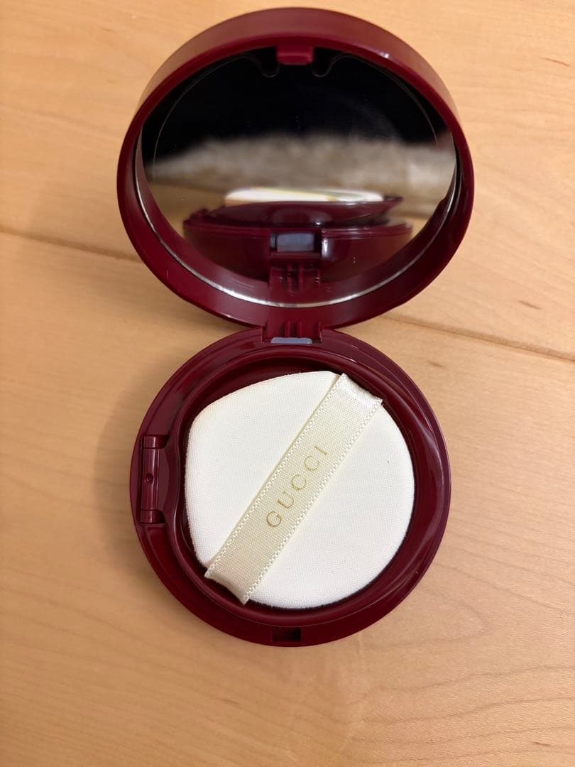 GUCCI グッチ クッション＆サンローランパウダー