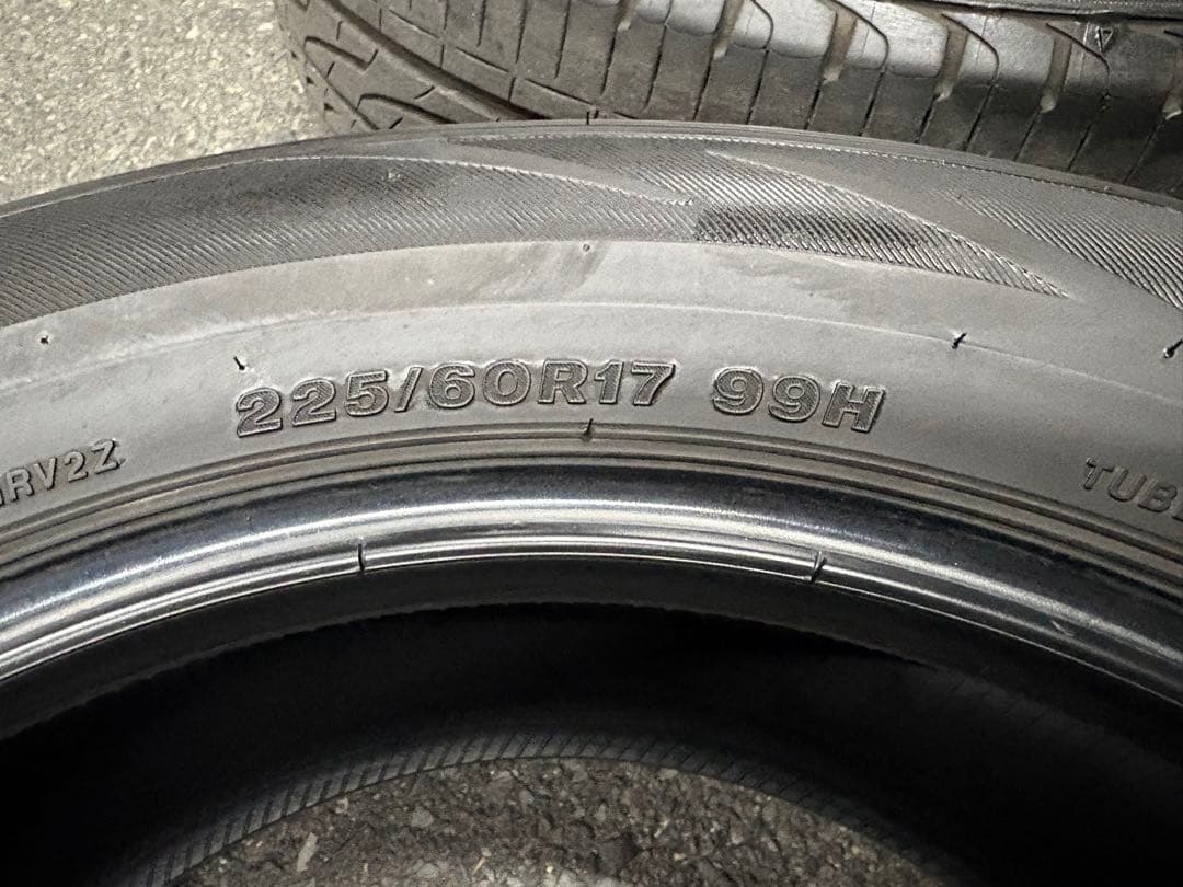 REGNO GRVII 225/60/17 99H 24年式 中古タイヤ