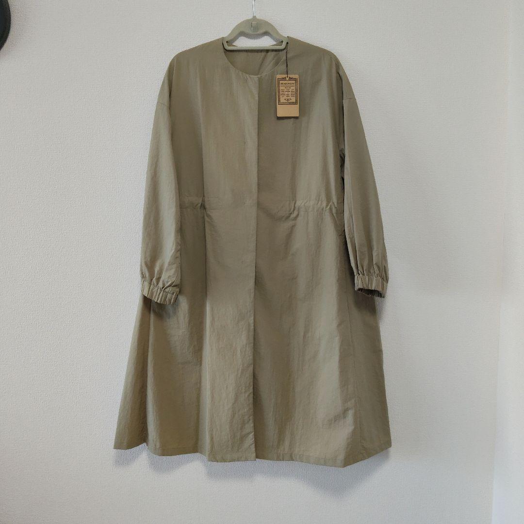 新品　BEARDSLEYバルーン袖フレアーコート　ベージュ