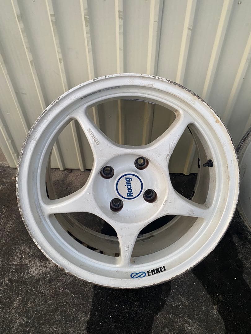 ENKEI Racing 17インチ ホイール