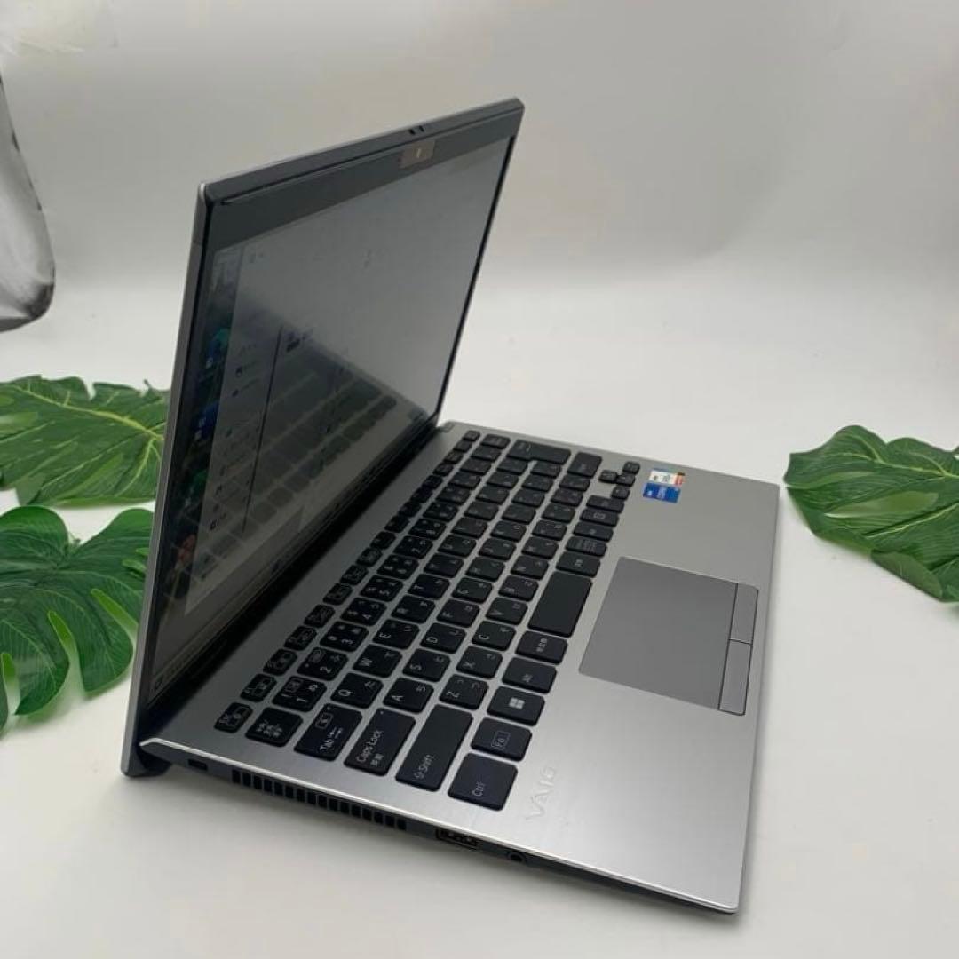 VAIO Pro PG 12世代Core i5 8GB SSD256GB