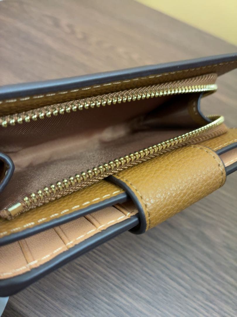 【美品】COACH コーチ スヌーピー　二つ折り財布
